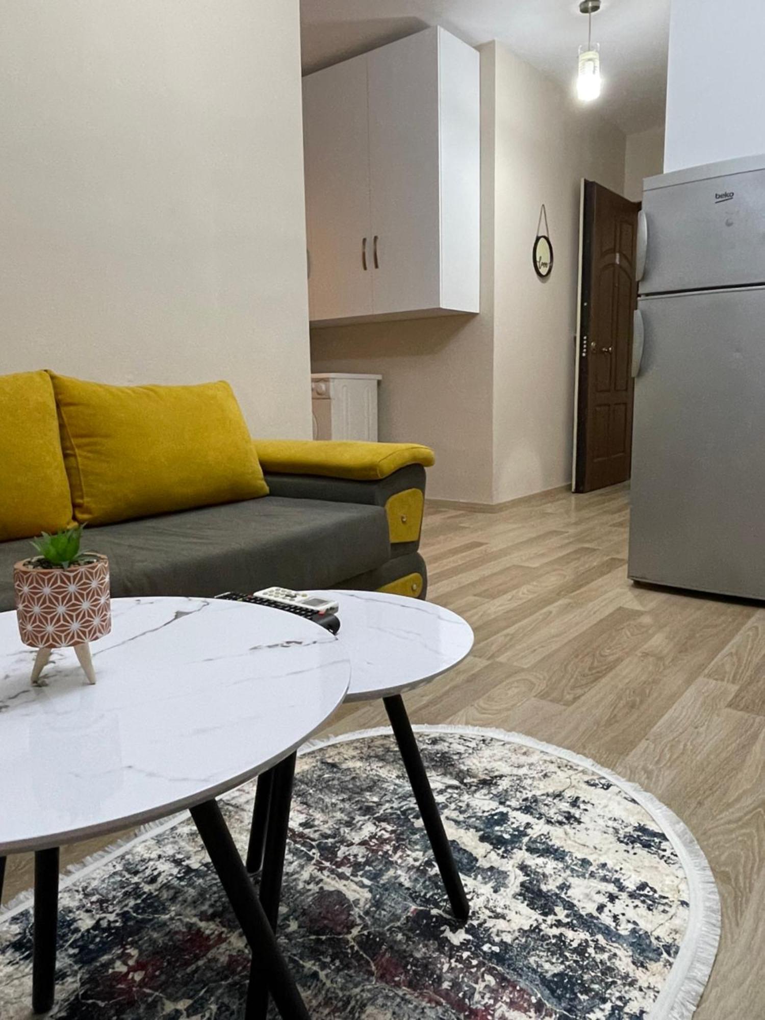 Comfort Apartment City Center Tirana Exteriör bild