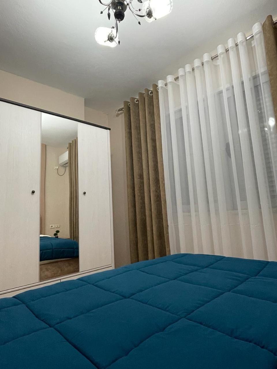 Comfort Apartment City Center Tirana Exteriör bild
