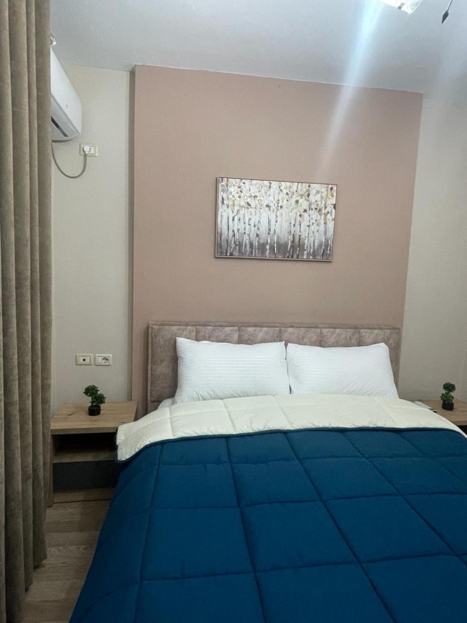 Comfort Apartment City Center Tirana Exteriör bild