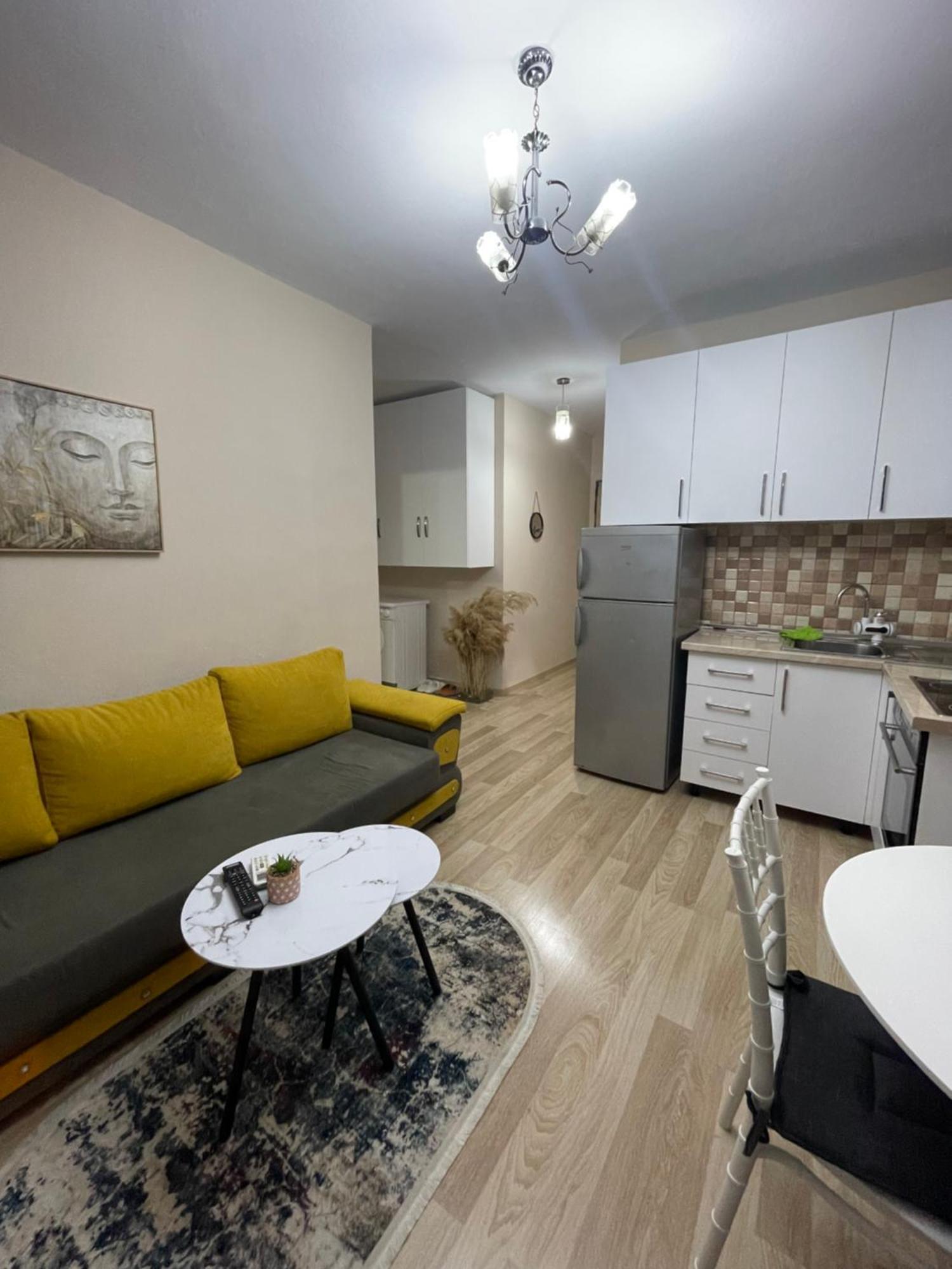 Comfort Apartment City Center Tirana Exteriör bild
